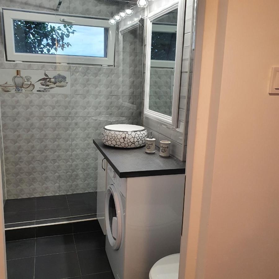 Apartmán Sendy Orşova Exteriér fotografie