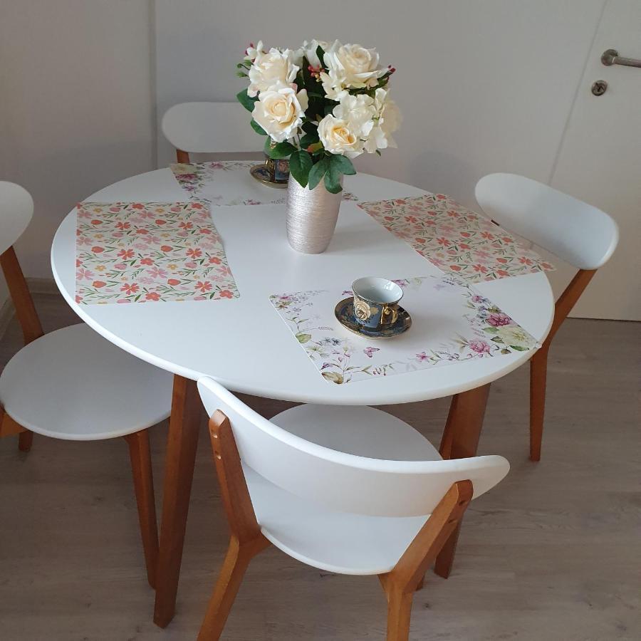 Apartmán Sendy Orşova Exteriér fotografie